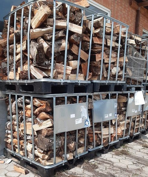 Kamin-, Brenn-, Ofenholz Laubholz trocken, Lieferung bis 100 km